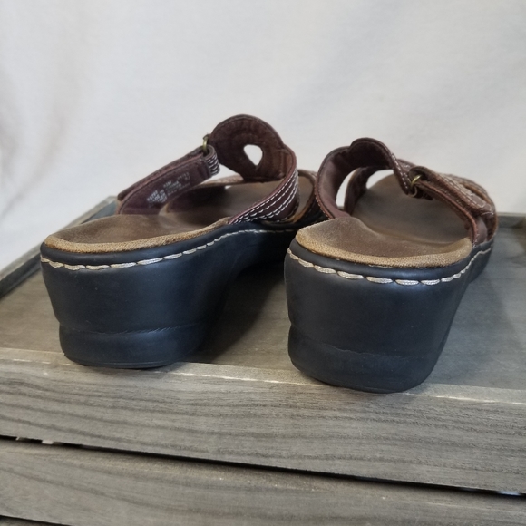 Clarks Bendables Brown Leather 8.5 Open Toe Comfort Slide Wedge Sandals - Picture 11 of 12